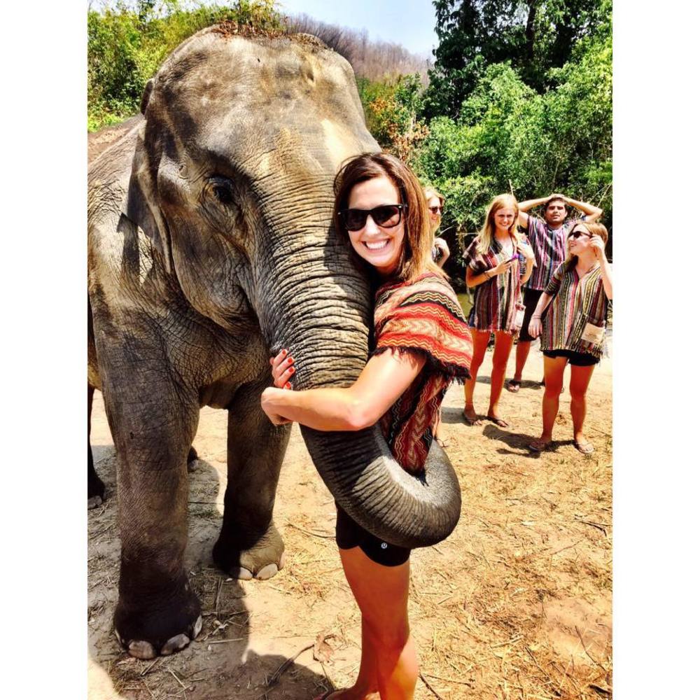 Meet your Posher, Felicia